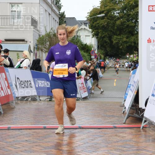 31.08.2025 - 21. Blankeneser Heldenlauf Strokosch-Dieckow http://msf.ph/oto/8703417 31.08.2025 13:06:03 Ziel 5219, 5594, 5692 meine-sportfotos.de
