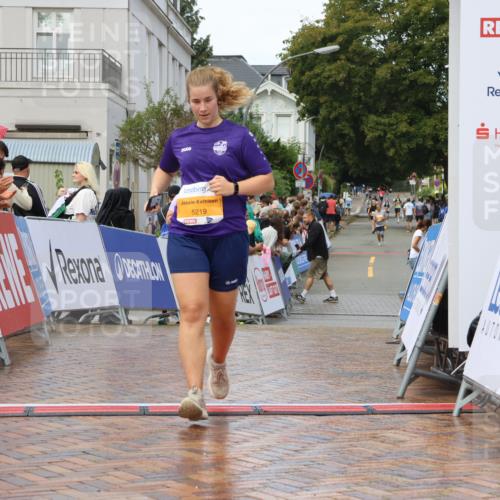 31.08.2025 - 21. Blankeneser Heldenlauf Strokosch-Dieckow http://msf.ph/oto/8703419 31.08.2025 13:06:02 Ziel 5219, 5593, 5594, 5712, 5486, 5692 meine-sportfotos.de