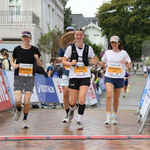 31.08.2025 - 21. Blankeneser Heldenlauf Strokosch-Dieckow http://msf.ph/oto/8703435 31.08.2025 13:05:53 Ziel 5593, 5594, 5712, 5486 meine-sportfotos.de