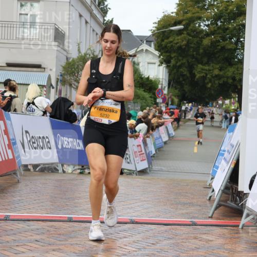 31.08.2025 - 21. Blankeneser Heldenlauf Strokosch-Dieckow http://msf.ph/oto/8703456 31.08.2025 13:05:10 Ziel 5232 meine-sportfotos.de