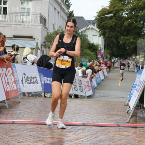 31.08.2025 - 21. Blankeneser Heldenlauf Strokosch-Dieckow http://msf.ph/oto/8703461 31.08.2025 13:05:10 Ziel 5232 meine-sportfotos.de