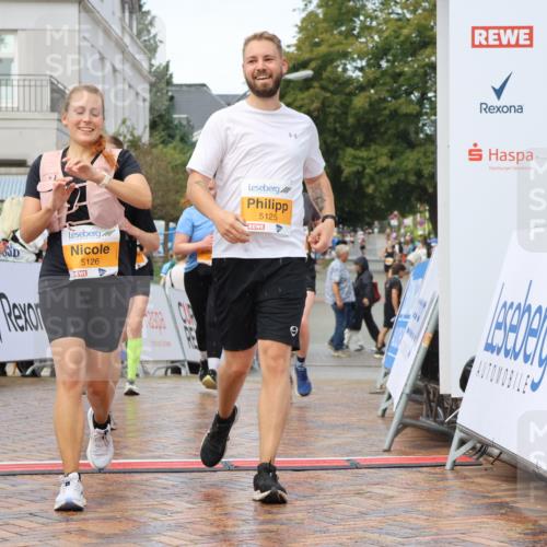 31.08.2025 - 21. Blankeneser Heldenlauf Strokosch-Dieckow http://msf.ph/oto/8703478 31.08.2025 13:04:51 Ziel 5090, 5228, 5546, 5545, 5126, 5125, 5051 meine-sportfotos.de