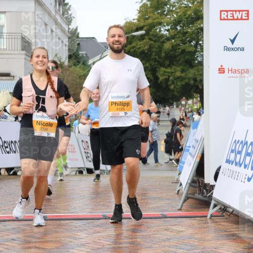 31.08.2025 - 21. Blankeneser Heldenlauf Strokosch-Dieckow http://msf.ph/oto/8703481 31.08.2025 13:04:51 Ziel 5090, 5228, 5546, 5545, 5126, 5125, 5051 meine-sportfotos.de