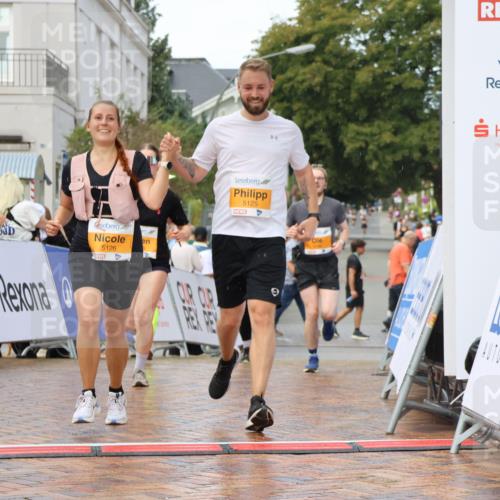 31.08.2025 - 21. Blankeneser Heldenlauf Strokosch-Dieckow http://msf.ph/oto/8703482 31.08.2025 13:04:50 Ziel 5090, 5228, 5546, 5545, 5126, 5125, 5051 meine-sportfotos.de