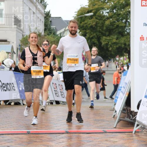 31.08.2025 - 21. Blankeneser Heldenlauf Strokosch-Dieckow http://msf.ph/oto/8703484 31.08.2025 13:04:50 Ziel 5090, 5228, 5546, 5545, 5126, 5125, 5051 meine-sportfotos.de