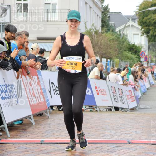 31.08.2025 - 21. Blankeneser Heldenlauf Strokosch-Dieckow http://msf.ph/oto/8703505 31.08.2025 13:04:34 Ziel 5750 meine-sportfotos.de