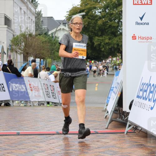 31.08.2025 - 21. Blankeneser Heldenlauf Strokosch-Dieckow http://msf.ph/oto/8703538 31.08.2025 13:03:58 Ziel 5254 meine-sportfotos.de