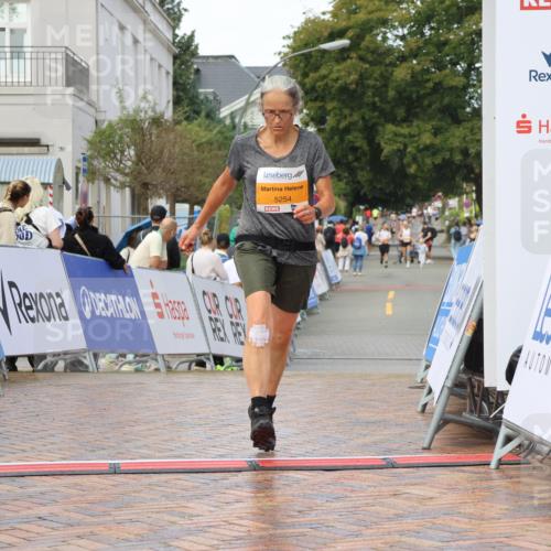 31.08.2025 - 21. Blankeneser Heldenlauf Strokosch-Dieckow http://msf.ph/oto/8703546 31.08.2025 13:03:58 Ziel 5254 meine-sportfotos.de