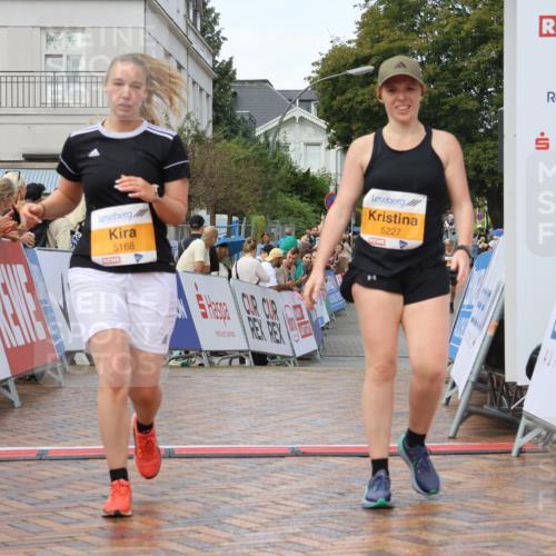 31.08.2025 - 21. Blankeneser Heldenlauf Strokosch-Dieckow http://msf.ph/oto/8703550 31.08.2025 13:03:45 Ziel 5168, 5802, 5227 meine-sportfotos.de