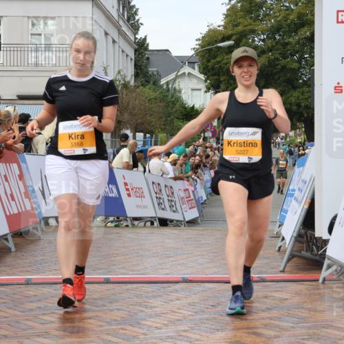 31.08.2025 - 21. Blankeneser Heldenlauf Strokosch-Dieckow http://msf.ph/oto/8703552 31.08.2025 13:03:45 Ziel 5168, 5802, 5227 meine-sportfotos.de