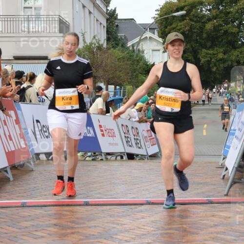 31.08.2025 - 21. Blankeneser Heldenlauf Strokosch-Dieckow http://msf.ph/oto/8703554 31.08.2025 13:03:44 Ziel 5168, 5802, 5227 meine-sportfotos.de