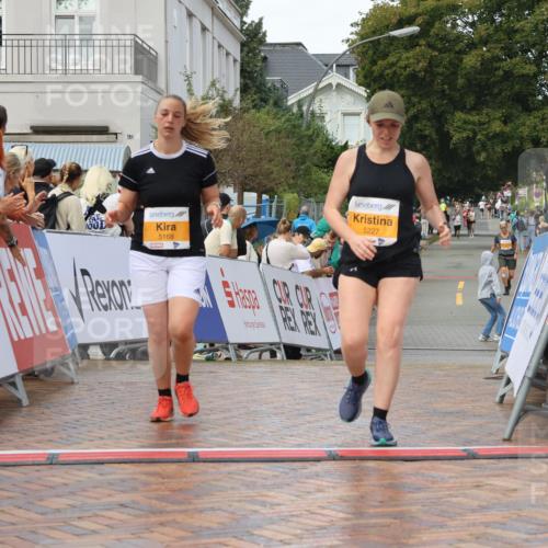 31.08.2025 - 21. Blankeneser Heldenlauf Strokosch-Dieckow http://msf.ph/oto/8703560 31.08.2025 13:03:44 Ziel 5168, 5802, 5227 meine-sportfotos.de