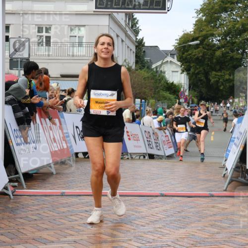 31.08.2025 - 21. Blankeneser Heldenlauf Strokosch-Dieckow http://msf.ph/oto/8703561 31.08.2025 13:03:40 Ziel 5802, 5227 meine-sportfotos.de