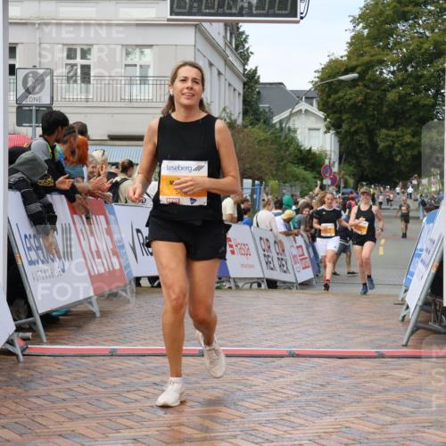 31.08.2025 - 21. Blankeneser Heldenlauf Strokosch-Dieckow http://msf.ph/oto/8703562 31.08.2025 13:03:40 Ziel 5802, 5227 meine-sportfotos.de