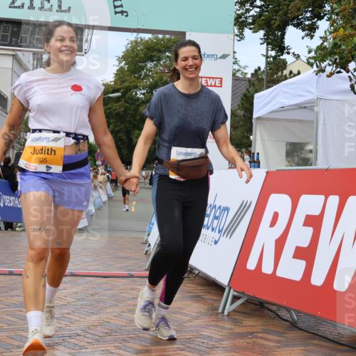 31.08.2025 - 21. Blankeneser Heldenlauf Strokosch-Dieckow http://msf.ph/oto/8703588 31.08.2025 13:03:13 Ziel 5359, 5305 meine-sportfotos.de