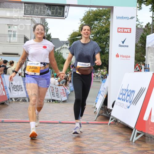 31.08.2025 - 21. Blankeneser Heldenlauf Strokosch-Dieckow http://msf.ph/oto/8703592 31.08.2025 13:03:12 Ziel 5359, 5305, 5038 meine-sportfotos.de