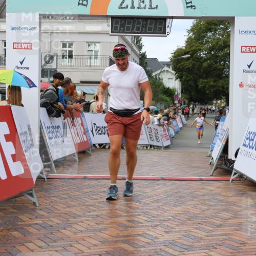 31.08.2025 - 21. Blankeneser Heldenlauf Strokosch-Dieckow http://msf.ph/oto/8703607 31.08.2025 13:03:04 Ziel 5038 meine-sportfotos.de