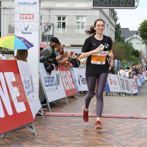 31.08.2025 - 21. Blankeneser Heldenlauf Strokosch-Dieckow http://msf.ph/oto/8703624 31.08.2025 13:02:48 Ziel 5754, 5603 meine-sportfotos.de