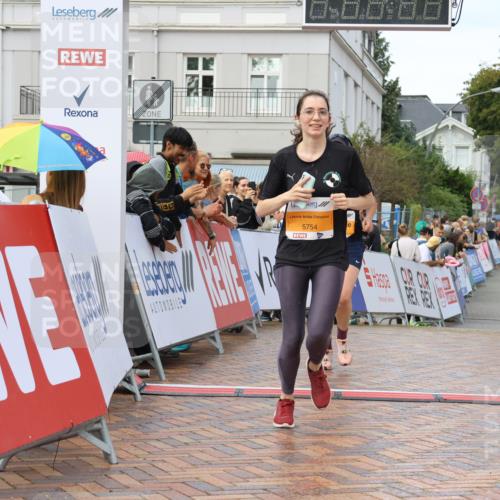 31.08.2025 - 21. Blankeneser Heldenlauf Strokosch-Dieckow http://msf.ph/oto/8703626 31.08.2025 13:02:47 Ziel 5754, 5603 meine-sportfotos.de