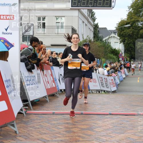 31.08.2025 - 21. Blankeneser Heldenlauf Strokosch-Dieckow http://msf.ph/oto/8703632 31.08.2025 13:02:47 Ziel 5754, 5603 meine-sportfotos.de