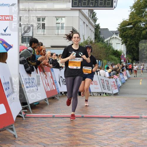 31.08.2025 - 21. Blankeneser Heldenlauf Strokosch-Dieckow http://msf.ph/oto/8703633 31.08.2025 13:02:47 Ziel 5754, 5603 meine-sportfotos.de