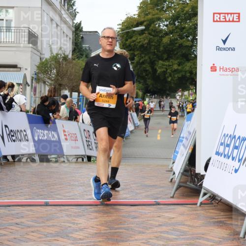 31.08.2025 - 21. Blankeneser Heldenlauf Strokosch-Dieckow http://msf.ph/oto/8703641 31.08.2025 13:02:36 Ziel 5244, 5841 meine-sportfotos.de