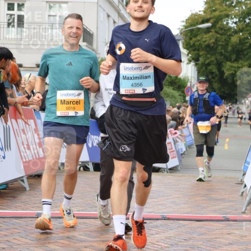 31.08.2025 - 21. Blankeneser Heldenlauf Strokosch-Dieckow http://msf.ph/oto/8703646 31.08.2025 13:02:23 Ziel 5018, 5128, 4356 meine-sportfotos.de