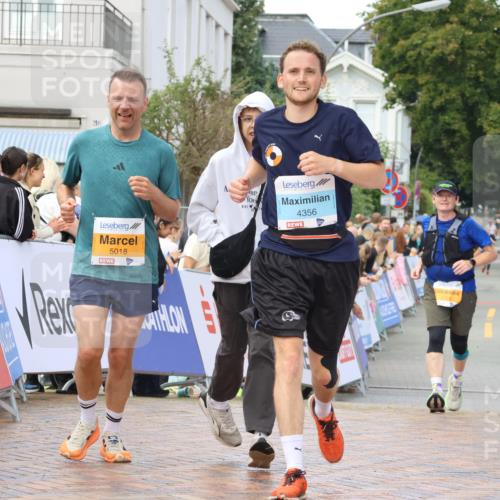 31.08.2025 - 21. Blankeneser Heldenlauf Strokosch-Dieckow http://msf.ph/oto/8703655 31.08.2025 13:02:22 Ziel 5018, 5128, 4356 meine-sportfotos.de