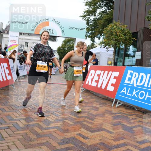31.08.2025 - 21. Blankeneser Heldenlauf Strokosch-Dieckow http://msf.ph/oto/8703696 31.08.2025 13:01:59 Ziel 5325, 5757, 5612, 5064, 5100, 5069 meine-sportfotos.de