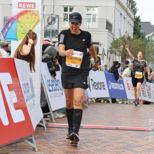31.08.2025 - 21. Blankeneser Heldenlauf Strokosch-Dieckow http://msf.ph/oto/8703703 31.08.2025 13:01:55 Ziel 5325, 5612, 5064, 5100, 5069 meine-sportfotos.de