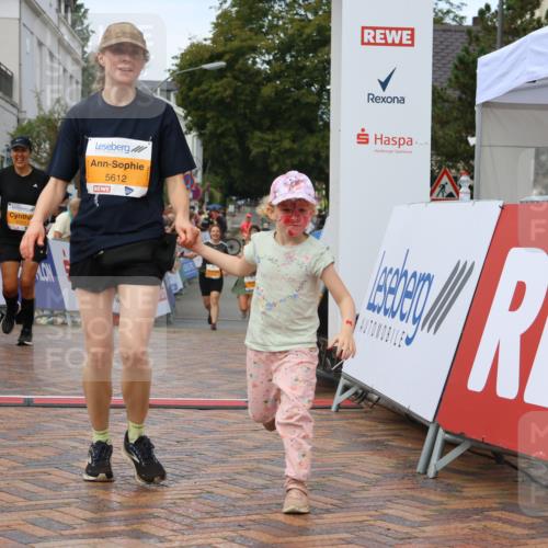 31.08.2025 - 21. Blankeneser Heldenlauf Strokosch-Dieckow http://msf.ph/oto/8703709 31.08.2025 13:01:52 Ziel 5325, 5612, 4307 meine-sportfotos.de