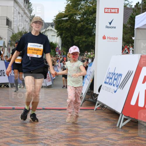 31.08.2025 - 21. Blankeneser Heldenlauf Strokosch-Dieckow http://msf.ph/oto/8703715 31.08.2025 13:01:51 Ziel 5325, 5612, 4307 meine-sportfotos.de
