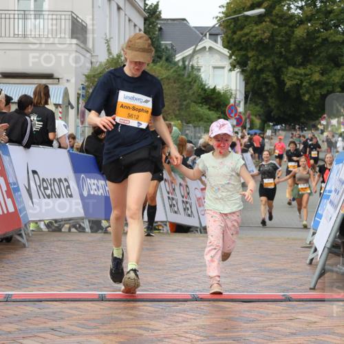 31.08.2025 - 21. Blankeneser Heldenlauf Strokosch-Dieckow http://msf.ph/oto/8703725 31.08.2025 13:01:50 Ziel 5325, 5612, 4307 meine-sportfotos.de