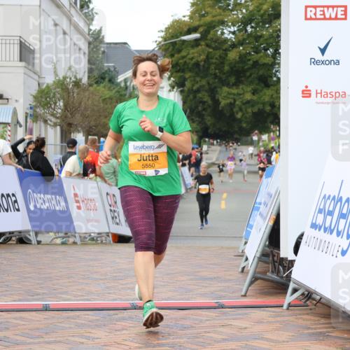 31.08.2025 - 21. Blankeneser Heldenlauf Strokosch-Dieckow http://msf.ph/oto/8703808 31.08.2025 13:00:43 Ziel 5550 meine-sportfotos.de