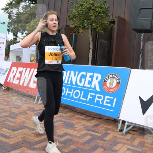 31.08.2025 - 21. Blankeneser Heldenlauf Strokosch-Dieckow http://msf.ph/oto/8703827 31.08.2025 13:00:05 Ziel 5764, 5142, 5233 meine-sportfotos.de
