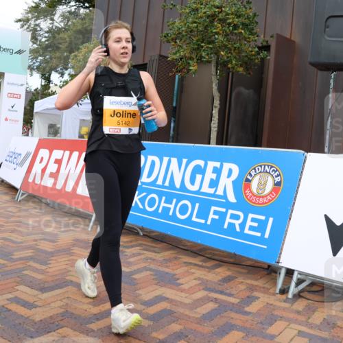 31.08.2025 - 21. Blankeneser Heldenlauf Strokosch-Dieckow http://msf.ph/oto/8703828 31.08.2025 13:00:05 Ziel 5764, 5142, 5233 meine-sportfotos.de
