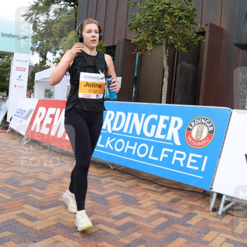 31.08.2025 - 21. Blankeneser Heldenlauf Strokosch-Dieckow http://msf.ph/oto/8703829 31.08.2025 13:00:05 Ziel 5764, 5142, 5233 meine-sportfotos.de