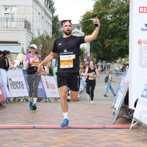 31.08.2025 - 21. Blankeneser Heldenlauf Strokosch-Dieckow http://msf.ph/oto/8703848 31.08.2025 12:59:59 Ziel 5764, 5256, 5142, 5233 meine-sportfotos.de