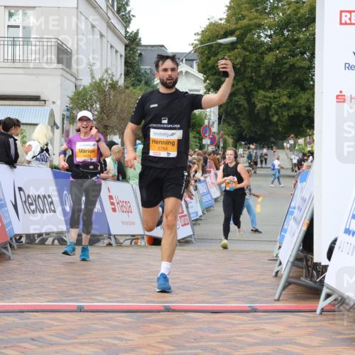 31.08.2025 - 21. Blankeneser Heldenlauf Strokosch-Dieckow http://msf.ph/oto/8703854 31.08.2025 12:59:58 Ziel 5764, 5256, 5142, 5233 meine-sportfotos.de