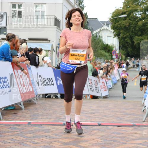 31.08.2025 - 21. Blankeneser Heldenlauf Strokosch-Dieckow http://msf.ph/oto/8703857 31.08.2025 12:59:53 Ziel 5256, 5601 meine-sportfotos.de