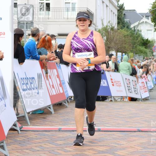 31.08.2025 - 21. Blankeneser Heldenlauf Strokosch-Dieckow http://msf.ph/oto/8703872 31.08.2025 12:59:48 Ziel 5127, 5601 meine-sportfotos.de