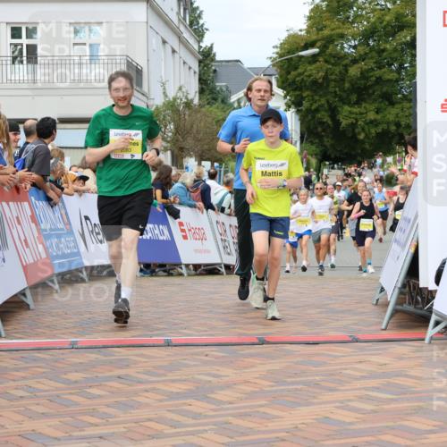 31.08.2025 - 21. Blankeneser Heldenlauf Strokosch-Dieckow http://msf.ph/oto/8703956 31.08.2025 10:34:34 Ziel 2110, 2668, 2090, 2083 meine-sportfotos.de