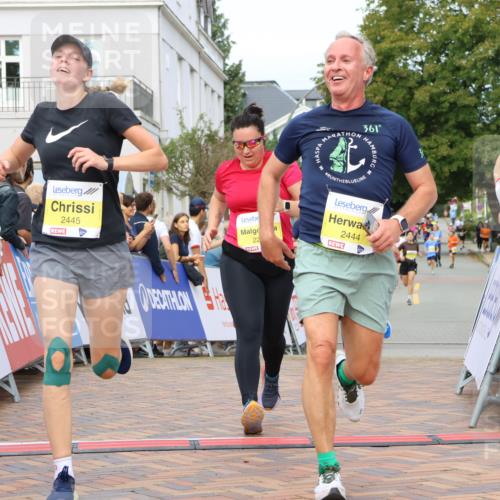 31.08.2025 - 21. Blankeneser Heldenlauf Strokosch-Dieckow http://msf.ph/oto/8704321 31.08.2025 10:30:15 Ziel 2445, 2444, 2616, 2253, 2226, 2588, 2731, 2543 meine-sportfotos.de