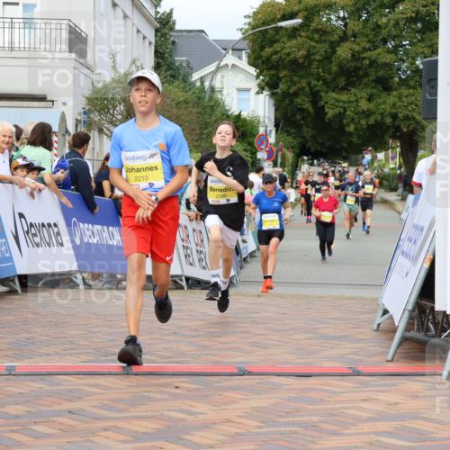 31.08.2025 - 21. Blankeneser Heldenlauf Strokosch-Dieckow http://msf.ph/oto/8704338 31.08.2025 10:30:05 Ziel 2210, 2260, 2169 meine-sportfotos.de