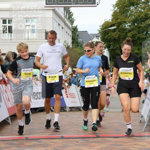 31.08.2025 - 21. Blankeneser Heldenlauf Strokosch-Dieckow http://msf.ph/oto/8704367 31.08.2025 10:29:45 Ziel 2491, 2683, 2322, 2248, 2250, 2578, 2423, 2422, 2705, 2426, 2455, 2545, 2544, 2514, 2532, 2334 meine-sportfotos.de