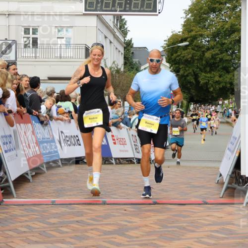 31.08.2025 - 21. Blankeneser Heldenlauf Strokosch-Dieckow http://msf.ph/oto/8704486 31.08.2025 10:28:43 Ziel 2346, 2697, 2700, 2351, 2687 meine-sportfotos.de