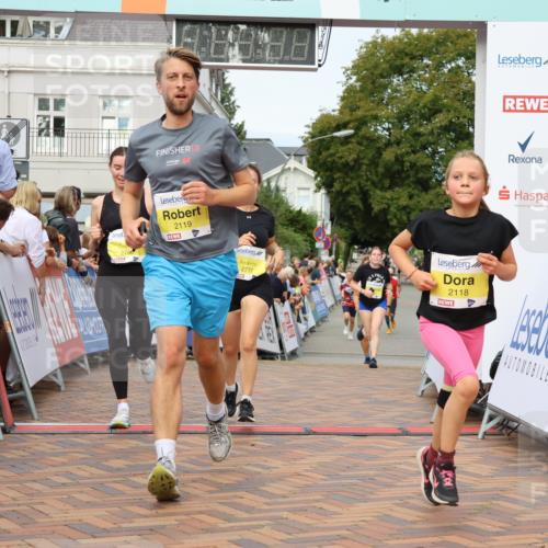 31.08.2025 - 21. Blankeneser Heldenlauf Strokosch-Dieckow http://msf.ph/oto/8704777 31.08.2025 10:26:05 Ziel 2736, 2777, 2342, 2671, 2193, 2447, 2119, 2118 meine-sportfotos.de