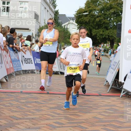 31.08.2025 - 21. Blankeneser Heldenlauf Strokosch-Dieckow http://msf.ph/oto/8704869 31.08.2025 10:25:10 Ziel 2641, 2357, 2183, 2717, 2285, 2286, 2331, 2053, 2359, 2661 meine-sportfotos.de