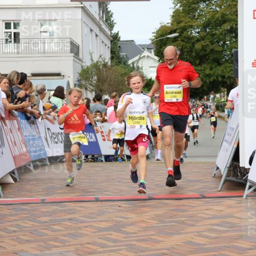 31.08.2025 - 21. Blankeneser Heldenlauf Strokosch-Dieckow http://msf.ph/oto/8704887 31.08.2025 10:25:07 Ziel 2357, 2183, 2717, 2285, 2286, 2331, 2359, 2661 meine-sportfotos.de