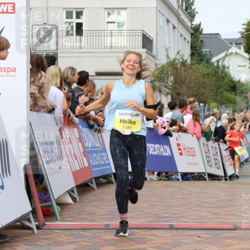 31.08.2025 - 21. Blankeneser Heldenlauf Strokosch-Dieckow http://msf.ph/oto/8704895 31.08.2025 10:25:03 Ziel 2398, 2183, 2384, 2496, 2717, 2285, 2286, 2331 meine-sportfotos.de